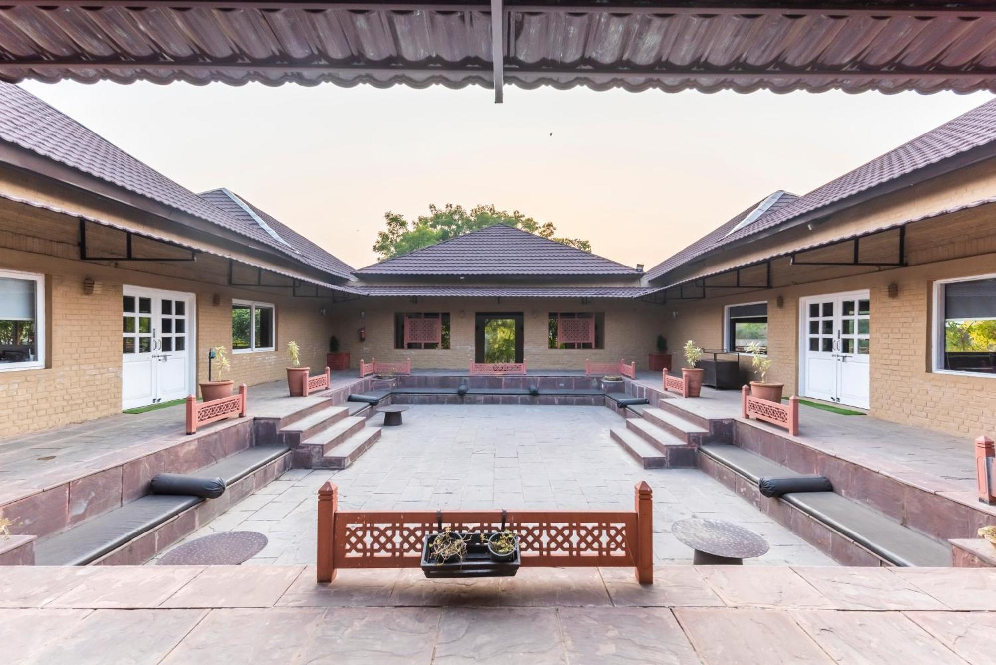Vanaashrya Resort And Spa Sariska Tehla Екстериор снимка