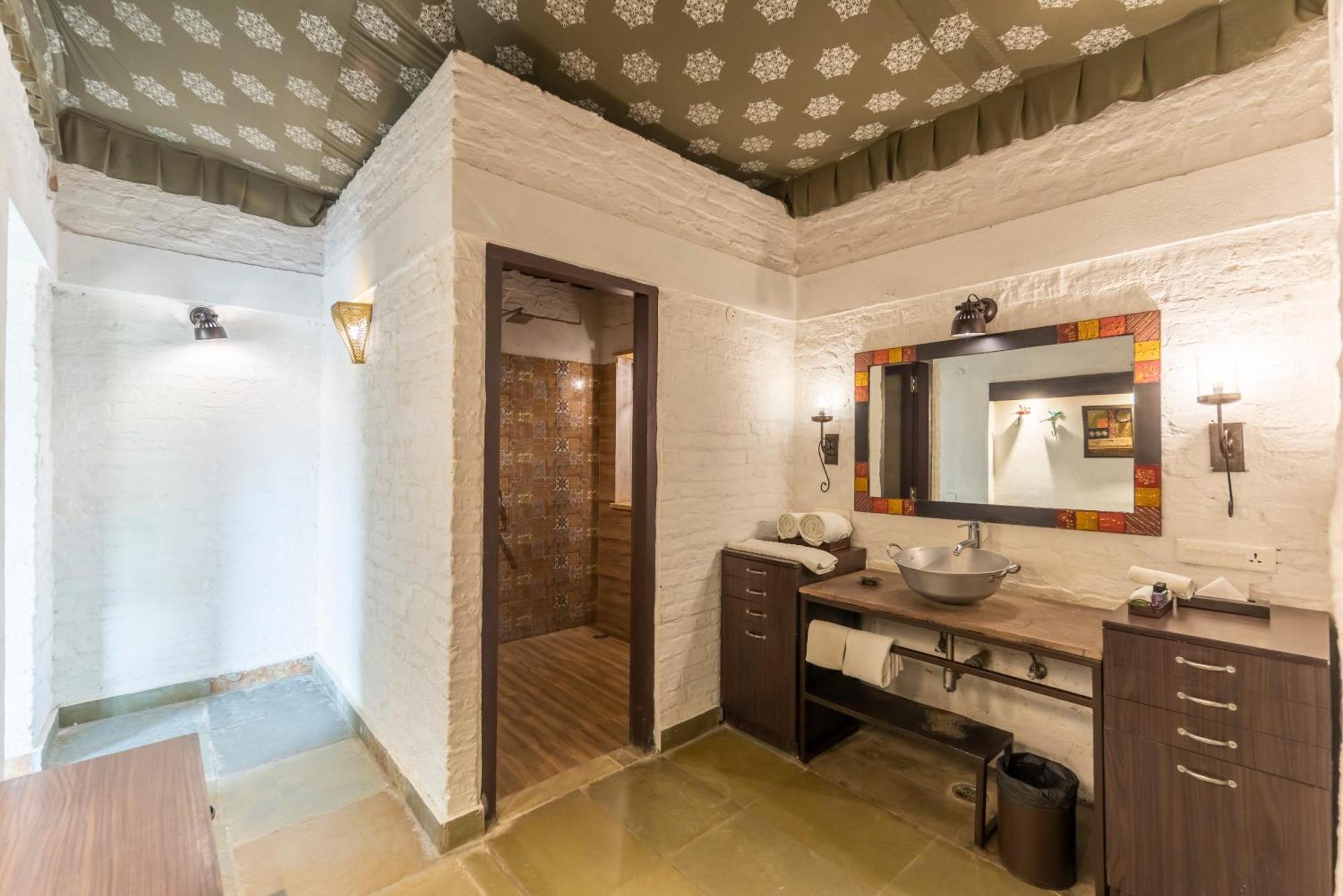 Vanaashrya Resort And Spa Sariska Tehla Екстериор снимка