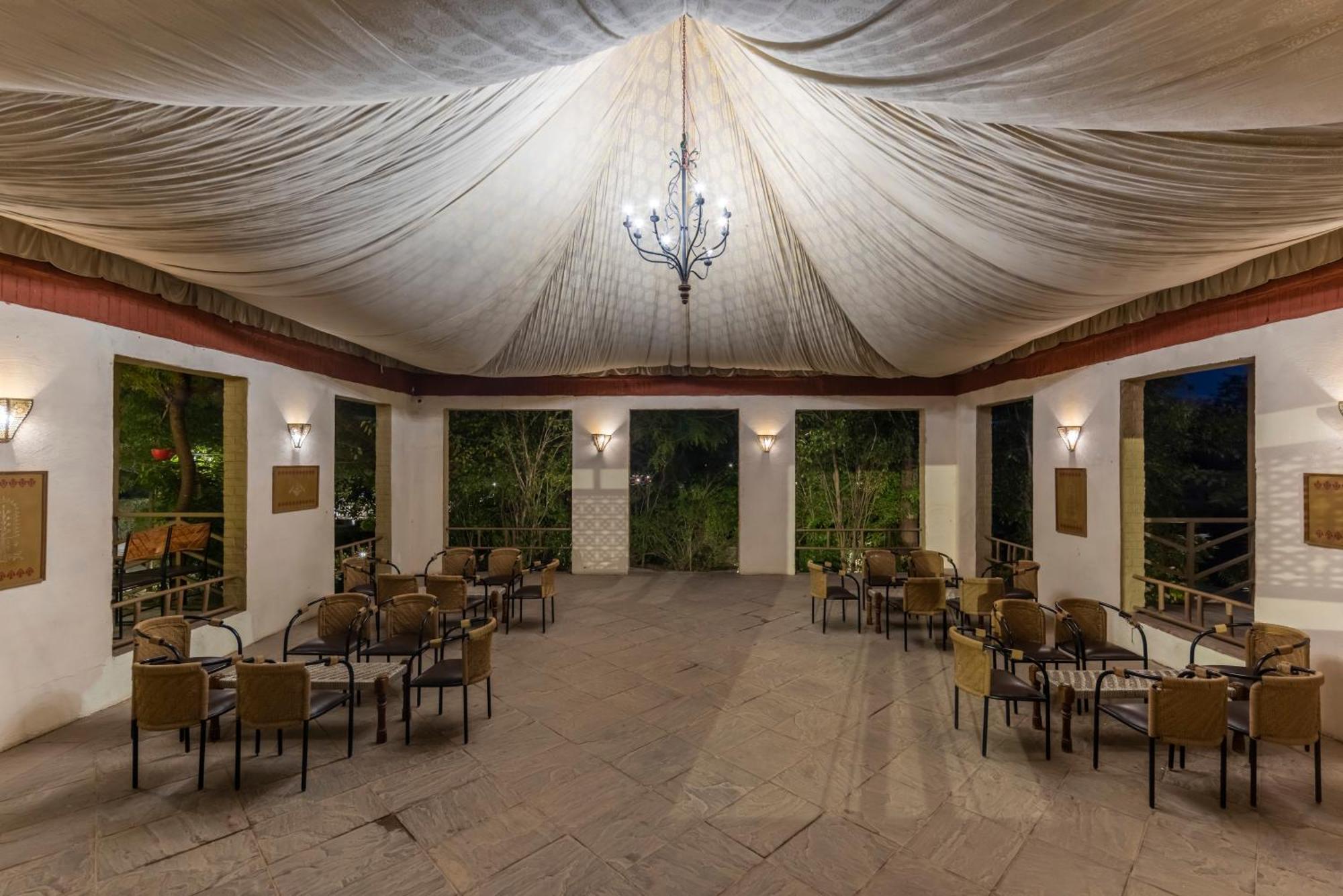 Vanaashrya Resort And Spa Sariska Tehla Екстериор снимка